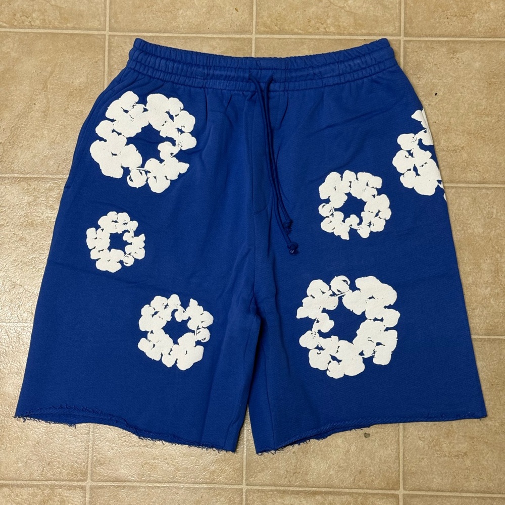 100% AUTHENTIC - Denim Tears The Cotton Wreath Shorts Royal Blue